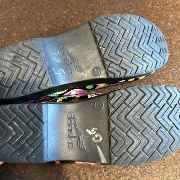Dansko fusion clog sz 39 - Picture 5 of 5